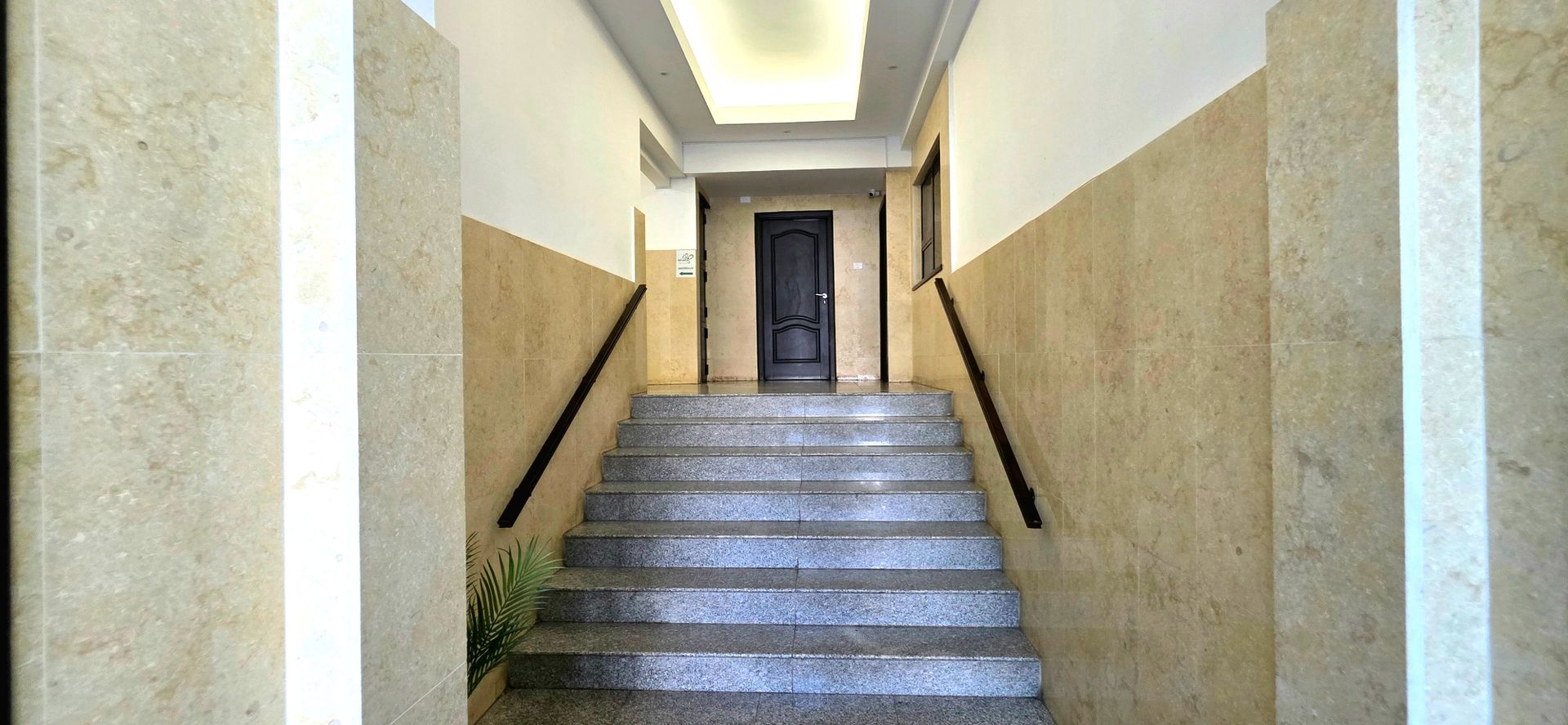 Apartament 2 camere de vânzare în zona Universitate ideal investitie - imaginea 18