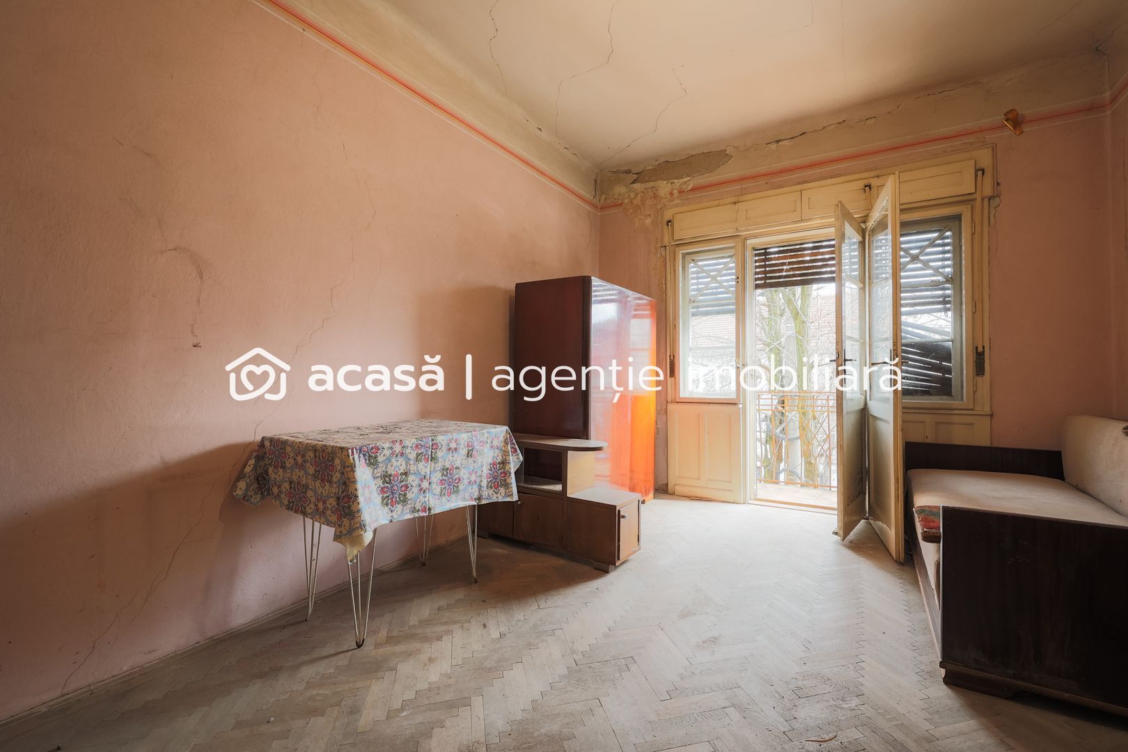 Imagine 12 - VILĂ INTERBELICĂ CU TEREN GENEROS ȘI SPAȚIU COMERCIAL . VÂRFUL CU DOR