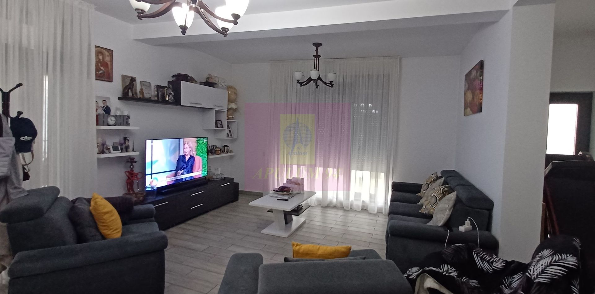Săbăreni, casă P+1E, 137 mp utili, terasă, CT, pivniță, garaj, asfalt