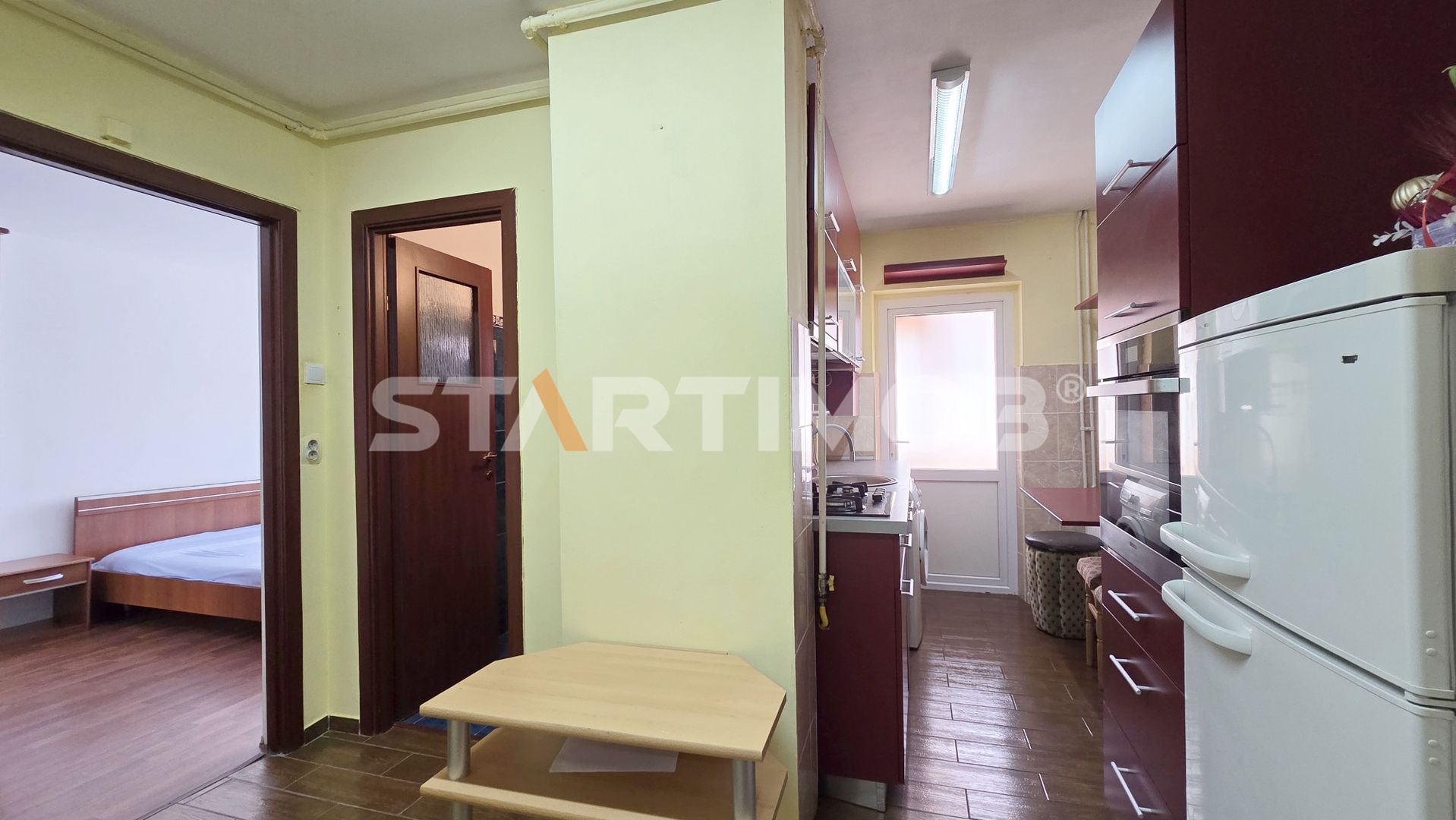 Apartament 2 camere cu parcare