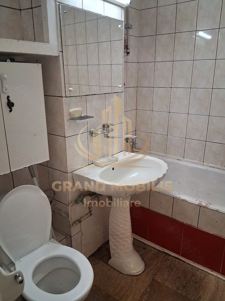 Ap 3 camere decomandat Lipovei parter - imaginea 7