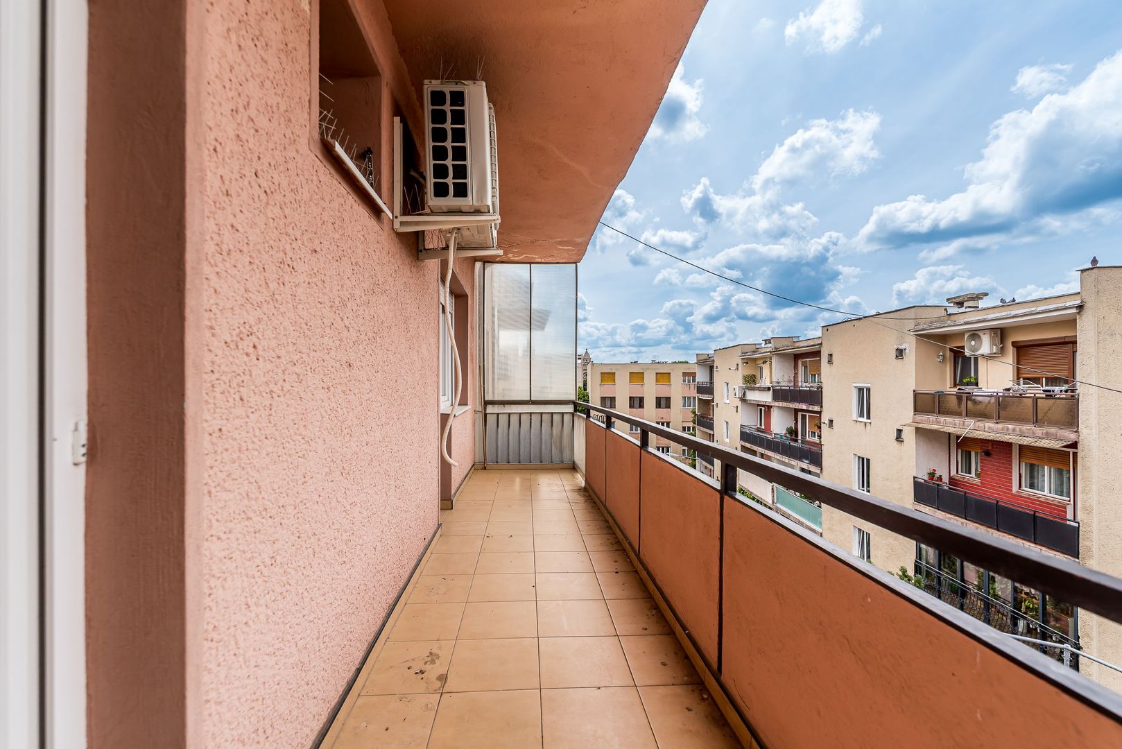 Imagine 6 - Apartament ultrafinisat la cheie cu 2 camere decomandat Piata Mica