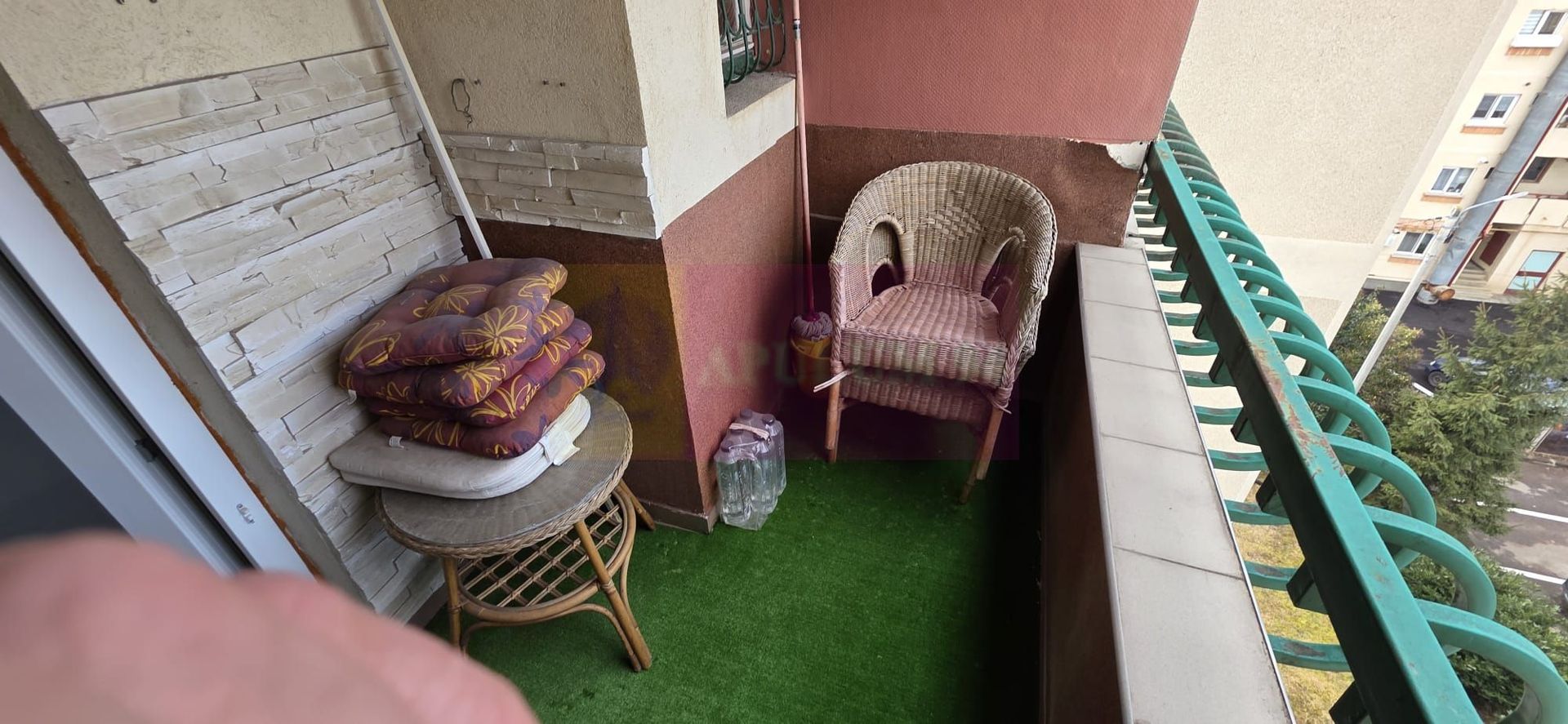 Apartamnet cu 2 cmere de vanzare in Campina