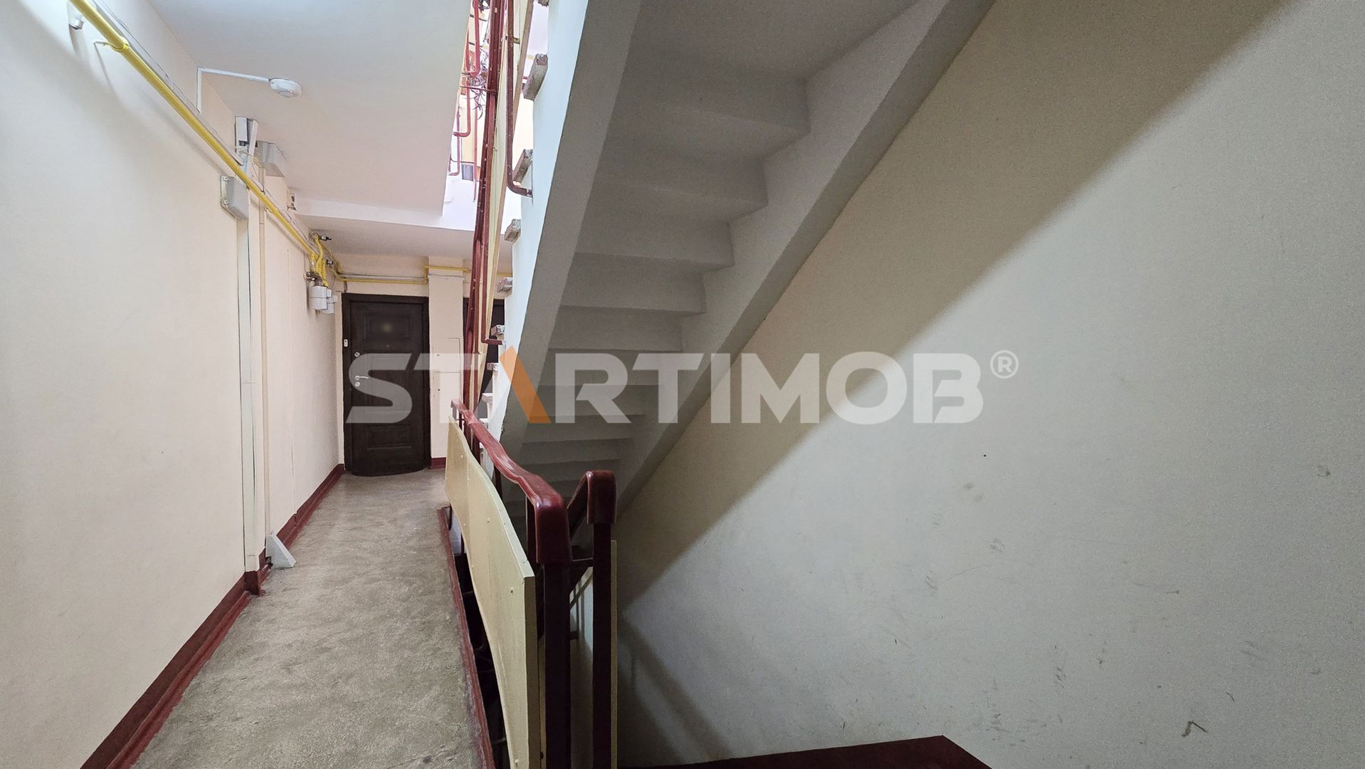 Apartament 2 camere cu parcare
