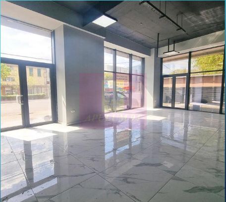 Vanzare spatiu comercial in zona Calea Vitan stradal, bloc nou 2022