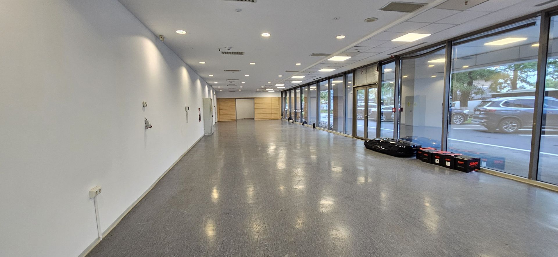 Pantelimon spatiu comercial 950 mp - imaginea 2