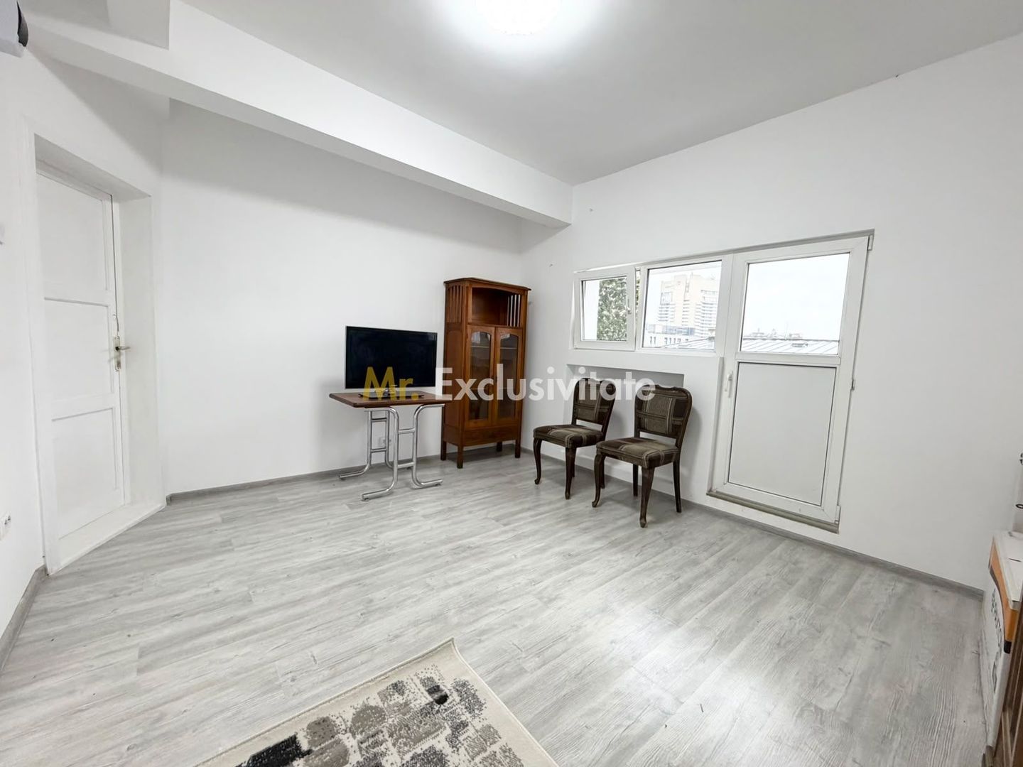 Garsonieră de închiriat, renovată, pet friendly