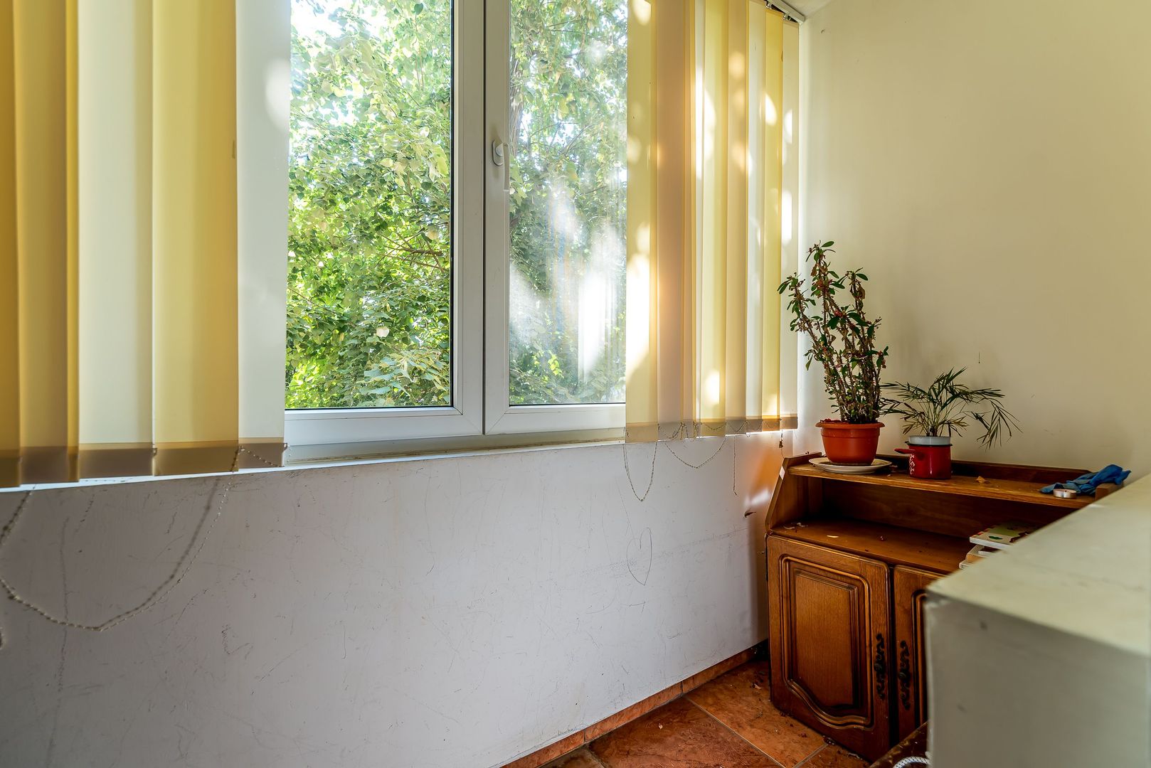 Imagine 3 - Apartament 3 camere, etaj 1, zonă verde și retrasă Poetului, Vlaicu