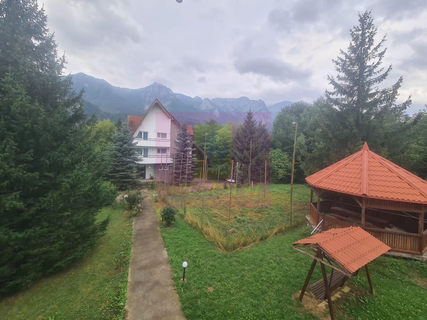 Complex turistic de vanzare in Busteni - Zona Piatra Arsa