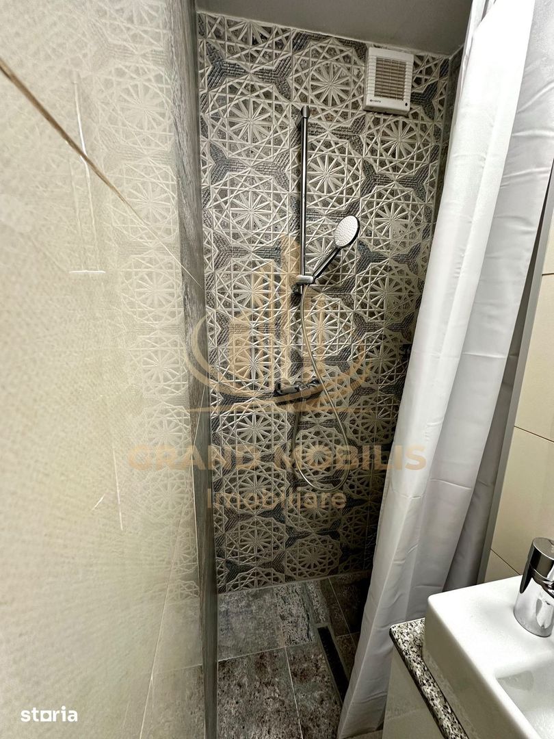 Apartament cu 4 camere si 2 bai | 84 mp | decomandat | zonă centrală - imaginea 13