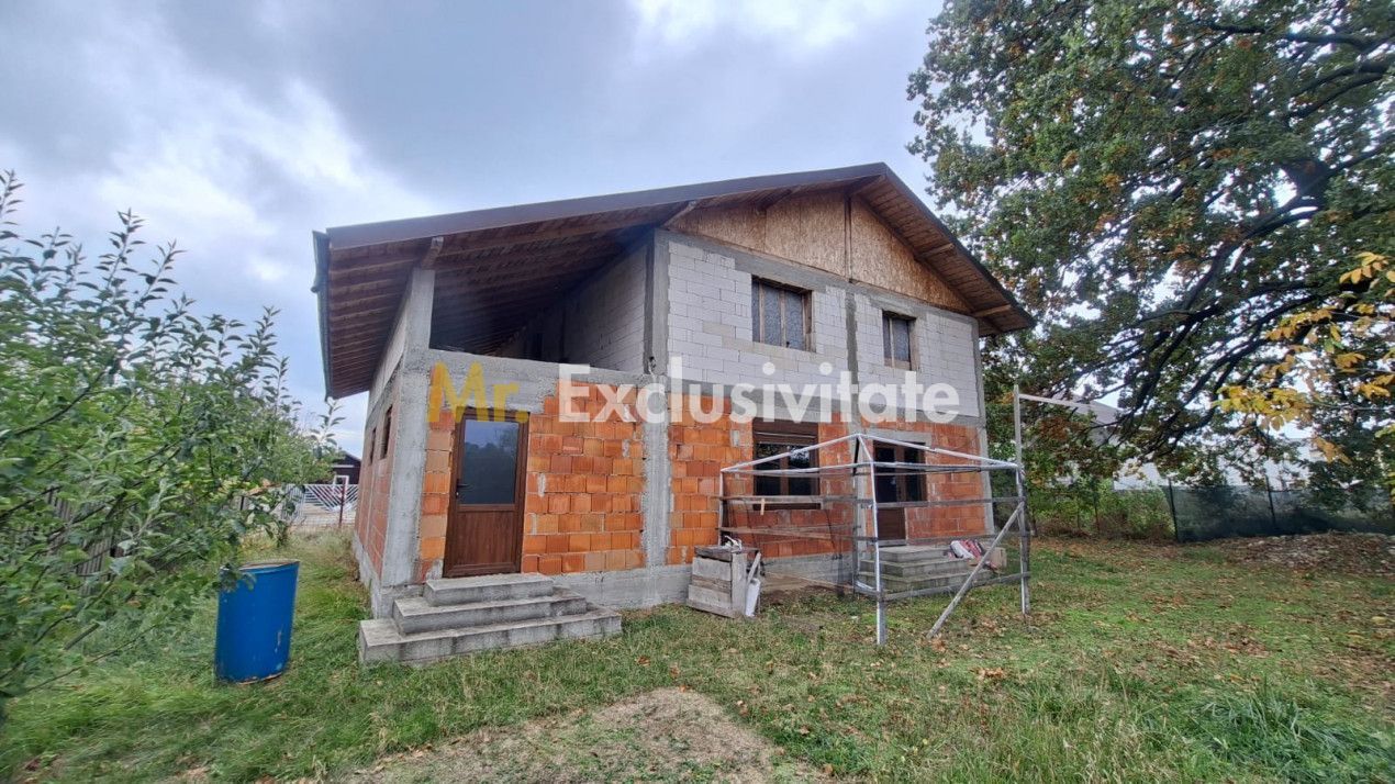 Casă Suseni-Cersani construcție solidă, teren 578 mp, zona superba - imaginea 4