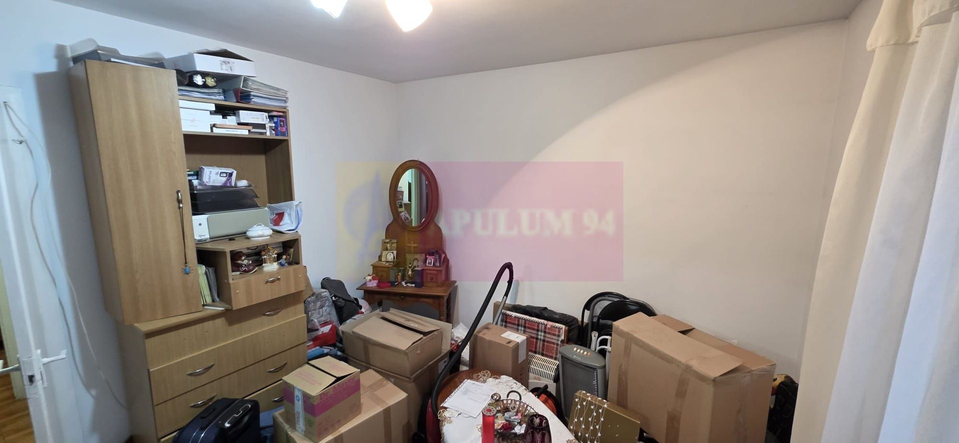Apartament cu 3 camere de vanzare in Campina