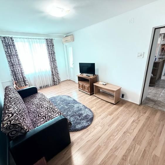 Apartament 2 camere la vazare, zona Gorului
