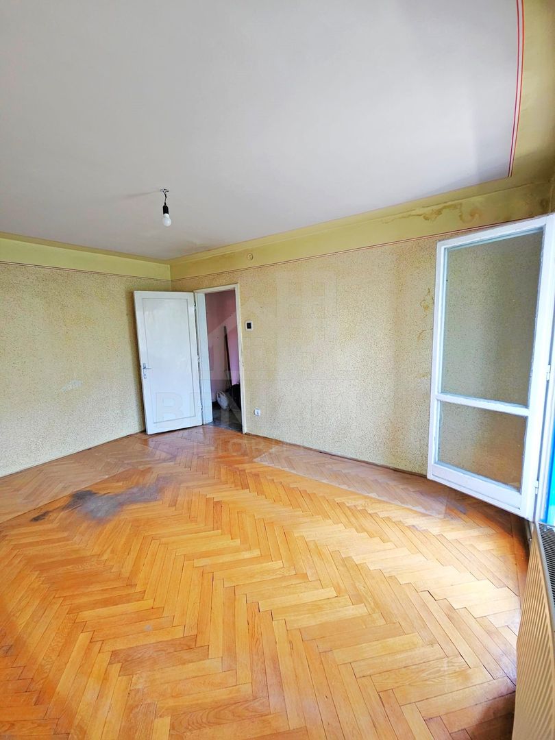 2 Decomandate-43mp-Etajul 3-Centrala termica-Cartier Astra-Brasov - imaginea 4