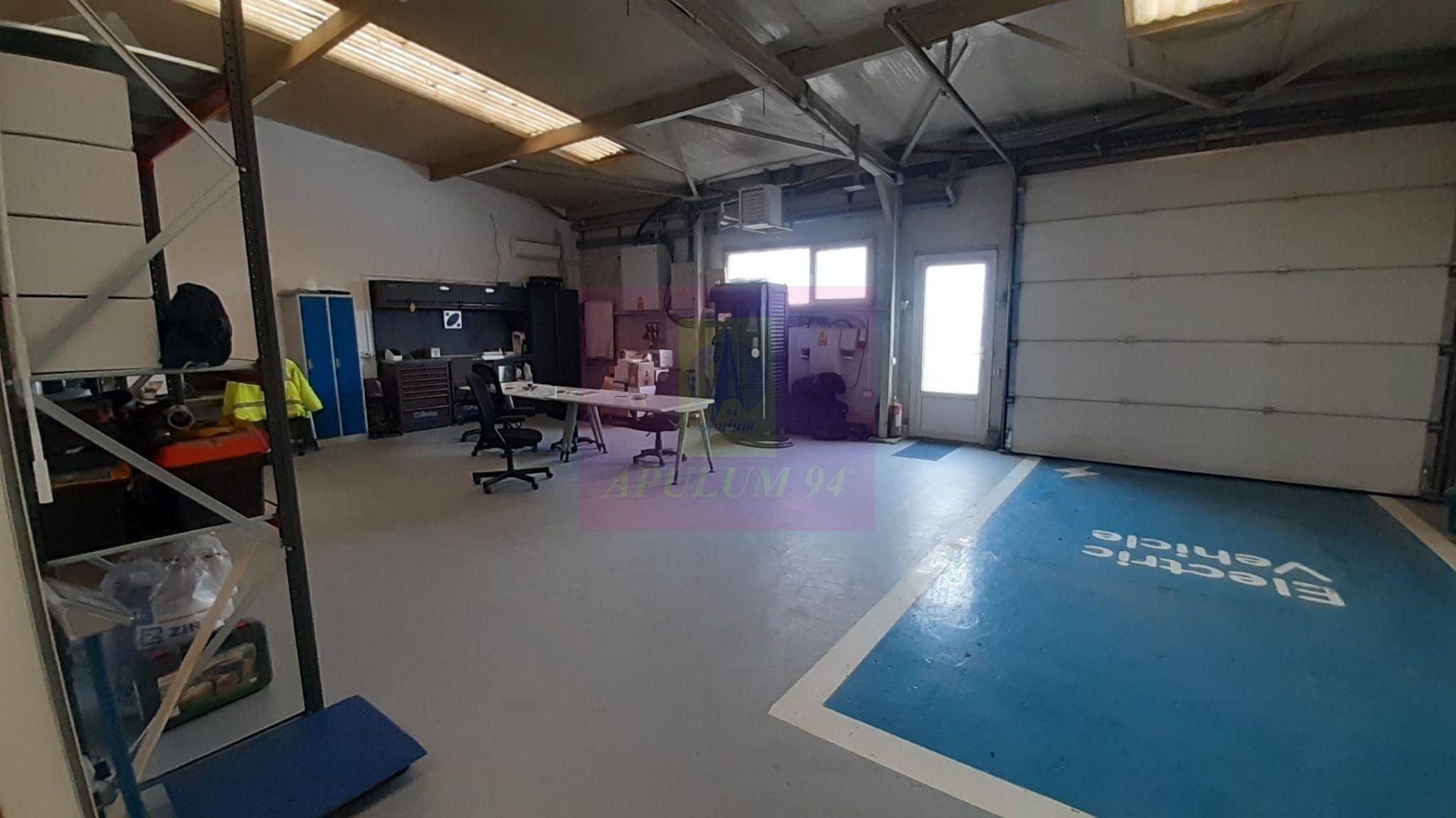 Showroom în Sudul Bucureștiului - imaginea 25