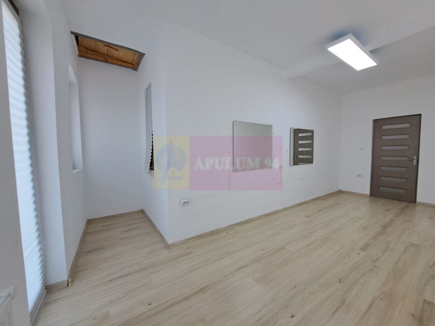 Vilă P+3, 12 camere, 300 mp – birouri/clinică/locuință, Timpuri Noi