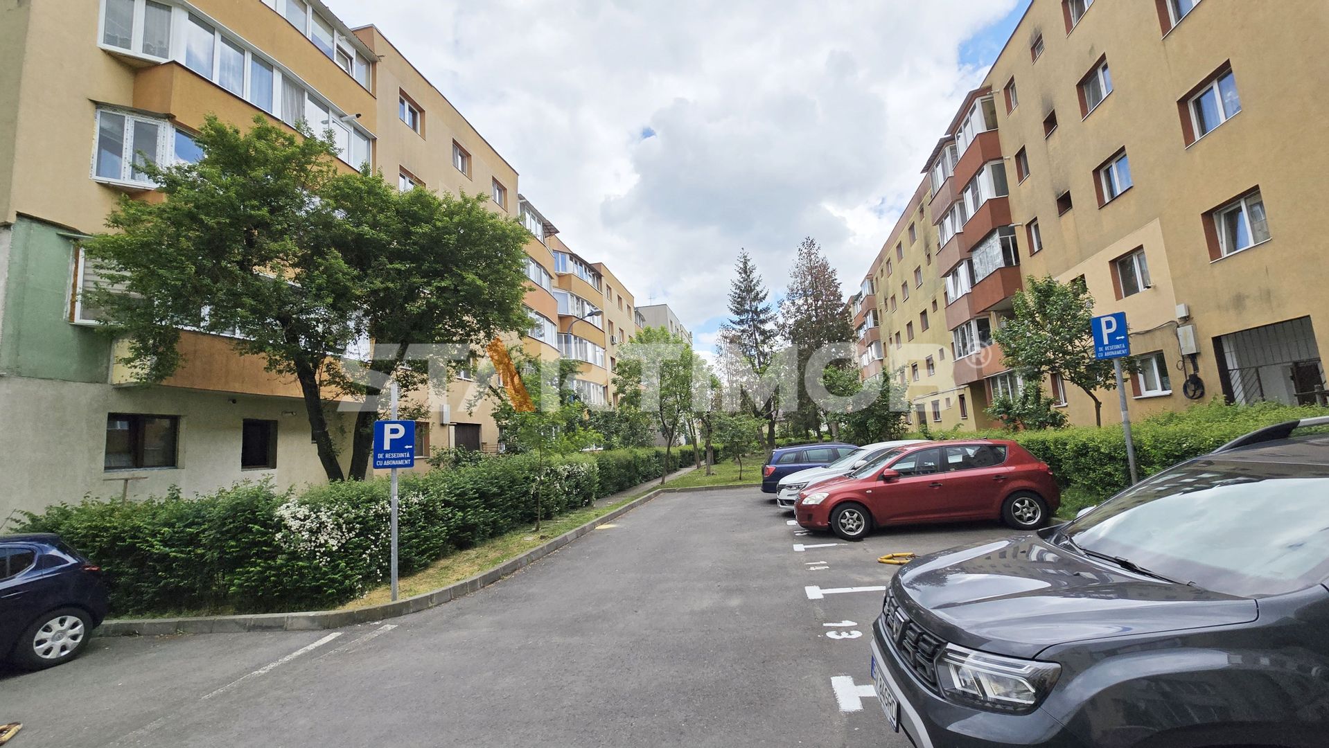 Apartament 2 camere cu parcare