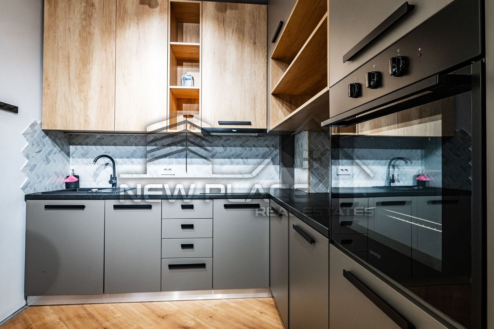 [VIDEO] 4City North | Apt exclusivist | Vedere curtea interioara | Lux - imaginea 7