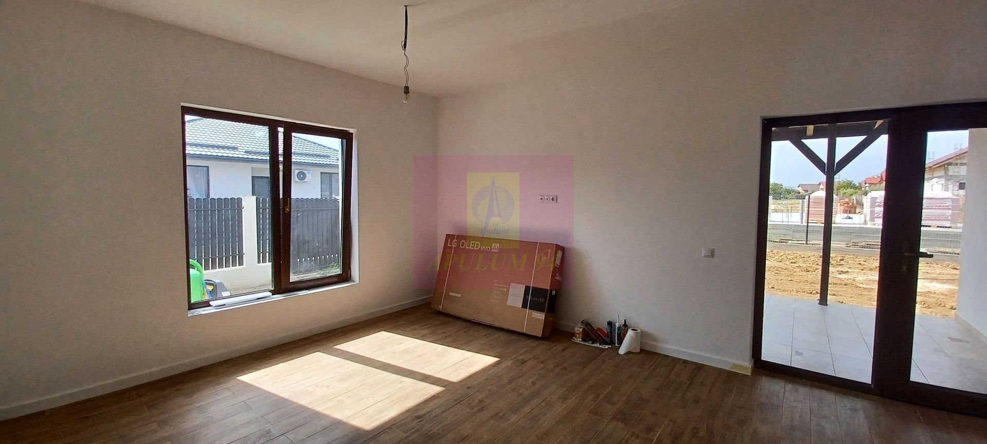 Săbăreni, casă nouă tip parter, cu pod mansardabil - imaginea 8