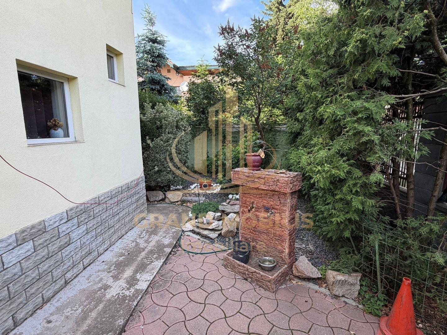 Casă P+E+Pod înalt, teren 574 mp, garaj și fotovoltaice – Zona Lipovei - imaginea 17