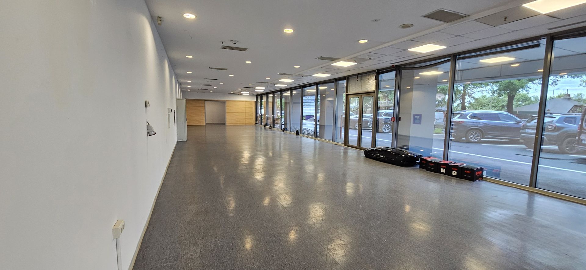 Pantelimon spatiu comercial 950 mp