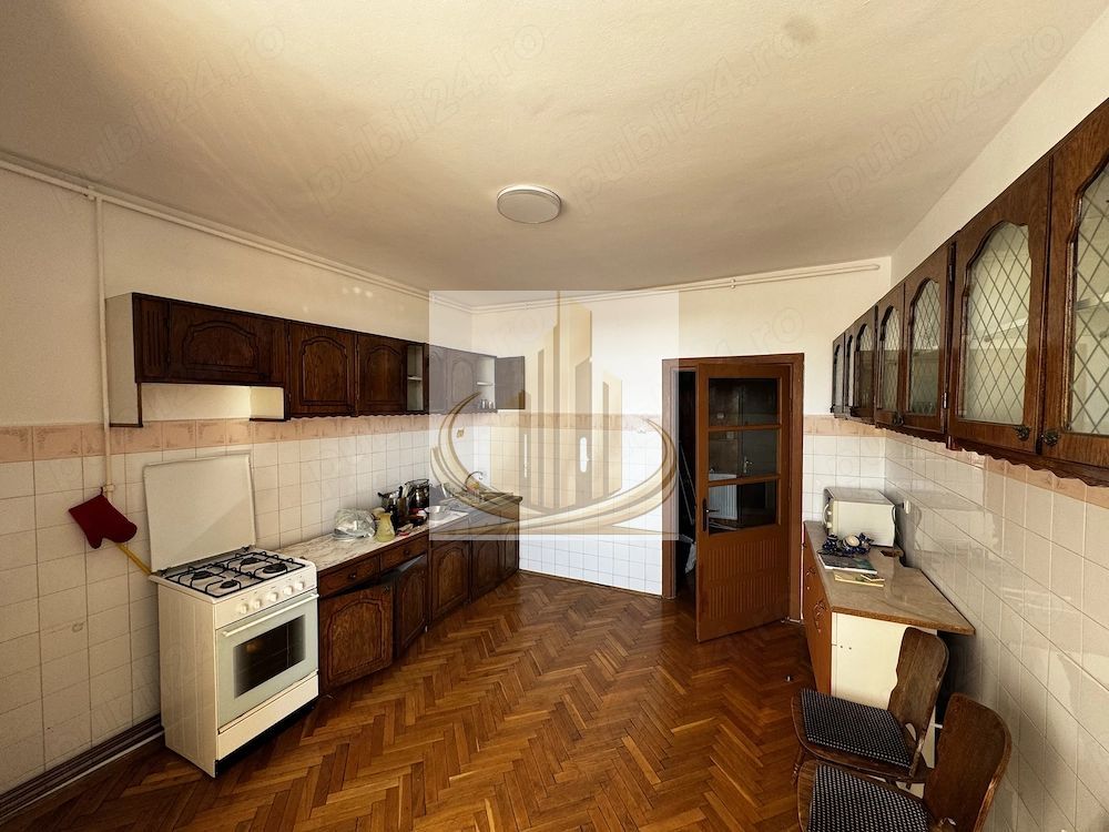 Apartament 4 camere decomandat | Zona Kiriac Timișoara | Garaj și boxă - imaginea 8