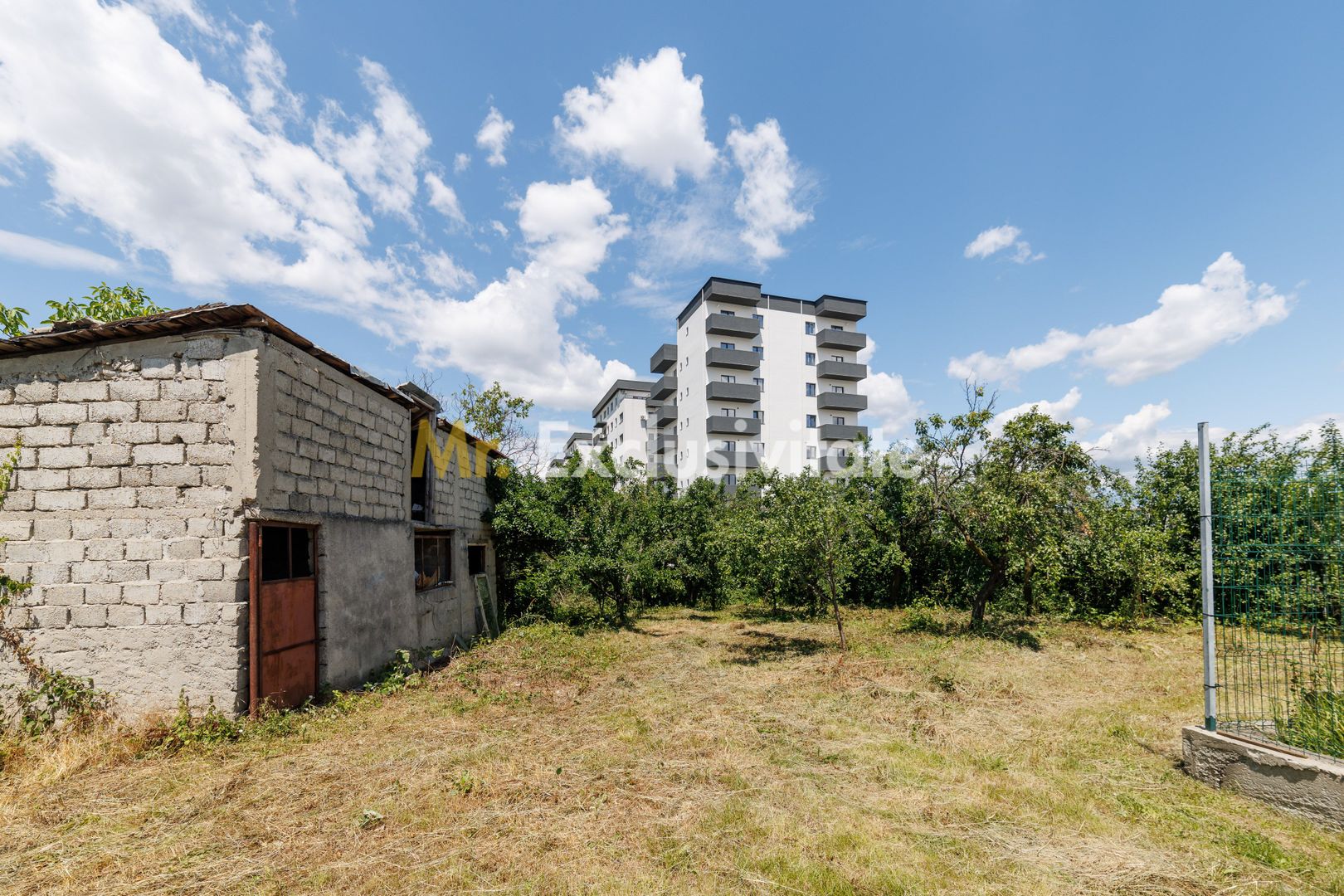 Casa cu teren - Prundu-Ideala pentru locuit sau dezvoltare imobiliara - imaginea 4