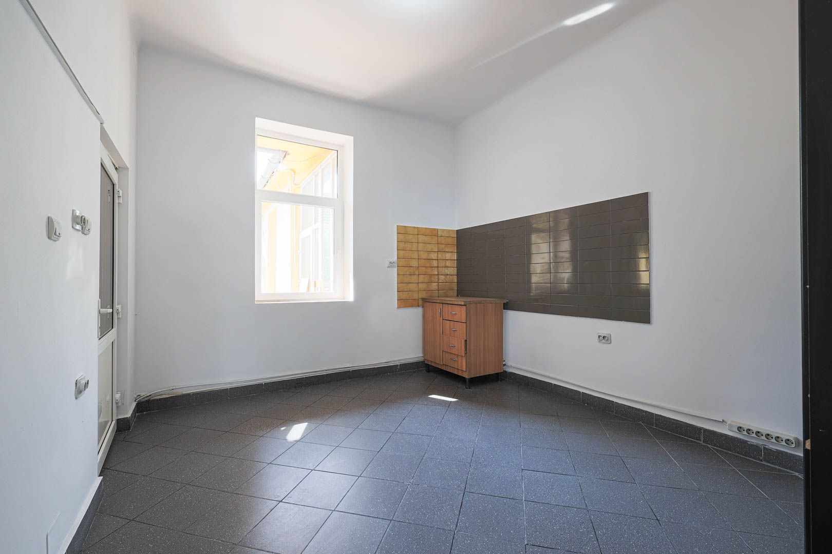Imagine 4 - Spațiu comercial de vânzare în zona Centrală,  str Șaguna, Arad