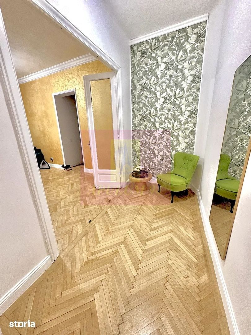 Proprietate deosebită în centrul istoric | 4 camere si mansardă - imaginea 6