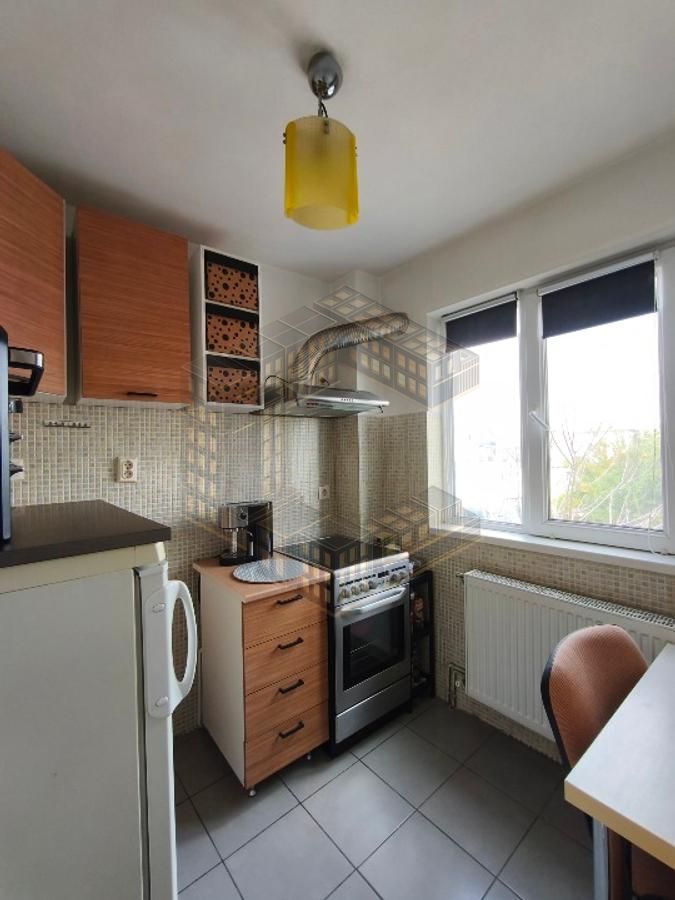 Apartament cu 2 camere, renovat, etaj intermediar, zona Complex - imaginea 5