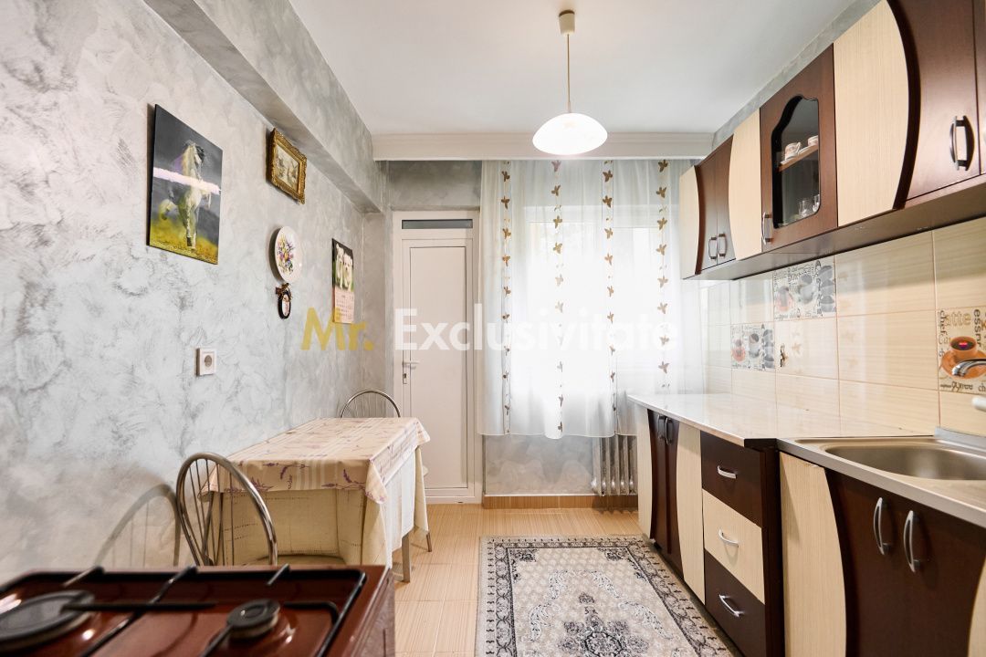 Apartament decomandat  4 camere -  etaj intermediar - Cartier Nord - imaginea 5