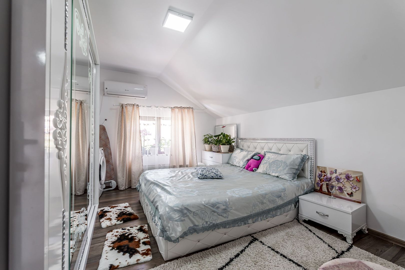 Imagine 1 - Apartament de închiriat cu 2 dormitoare, parcare inclusă, bloc nou