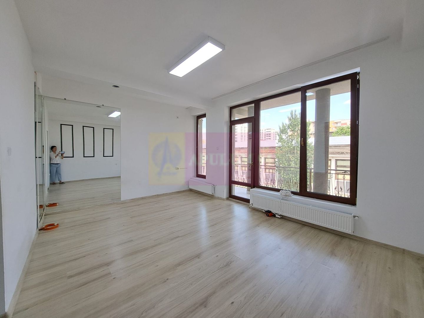 Vilă P+3, 12 camere, 300 mp – birouri/clinică/locuință, Timpuri Noi