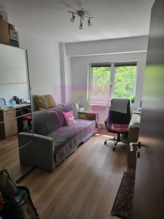 Apartament 3 camere  Lacul Tei - imaginea 6