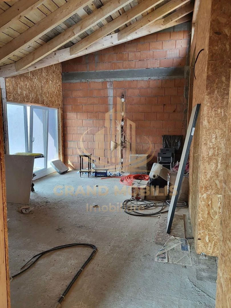 Șag – Duplex P+M, 154 mp utili, 333 mp teren, dublu front stradal