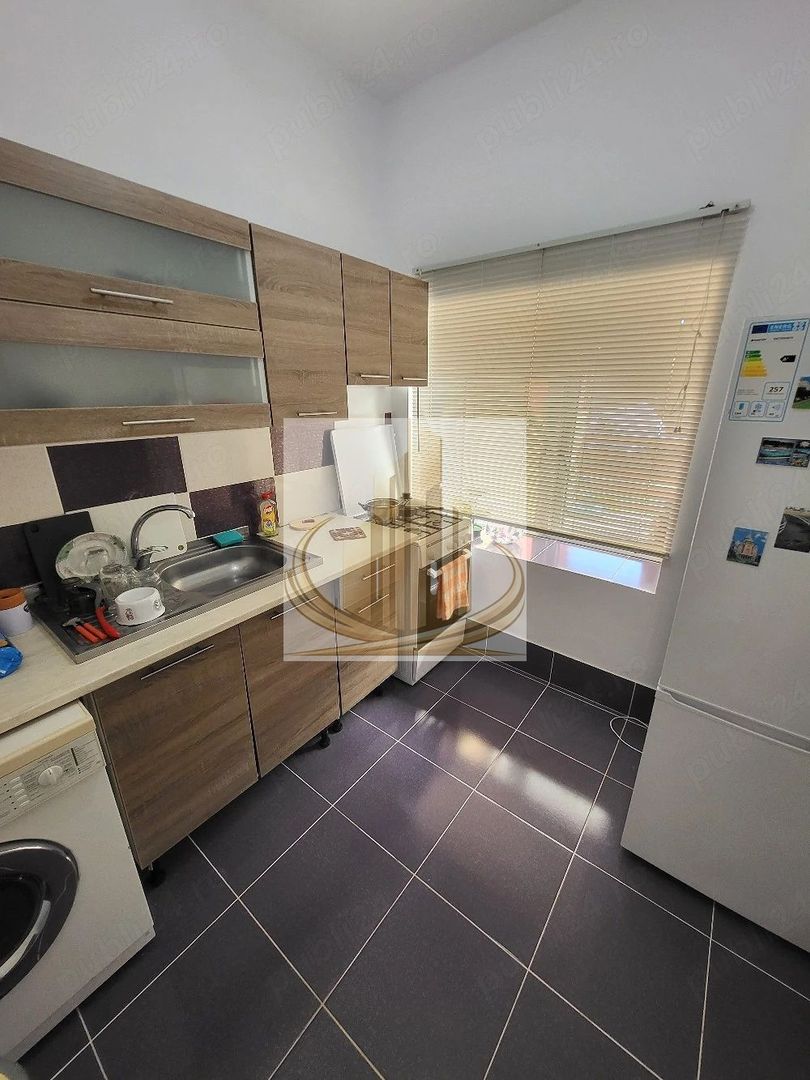 Casa cu teren sanandrei zona centrala - imaginea 4