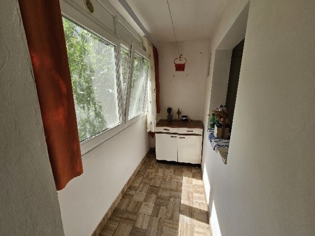 Dristor apartament 2 camere mobiliat si utilat - imaginea 14