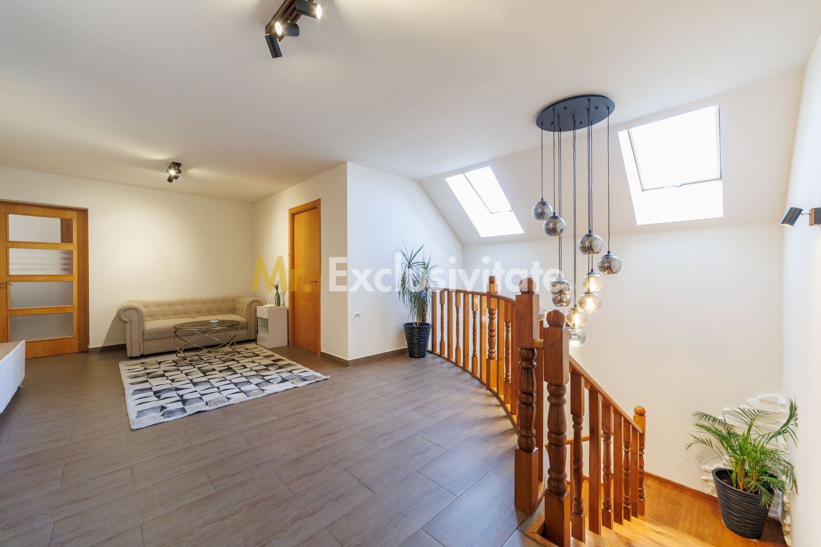 VILĂ 4 dormitoare, RENOVATĂ COMPLET 2026, Prundu, teren 937 mp - imaginea 21
