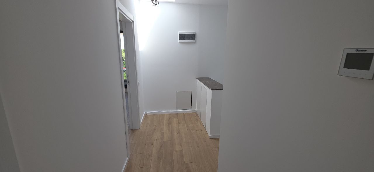 Giulesti  duplex P+1 4 camere de vanzare - imaginea 10