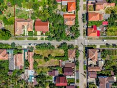 CASĂ PE TEREN GENEROS DE 1.018 MP | 2 FRONTURI | BUJAC