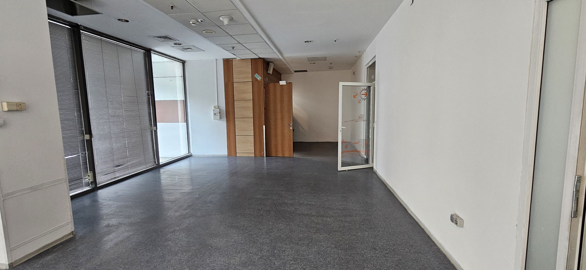 Pantelimon spatiu comercial 950 mp - imaginea 10