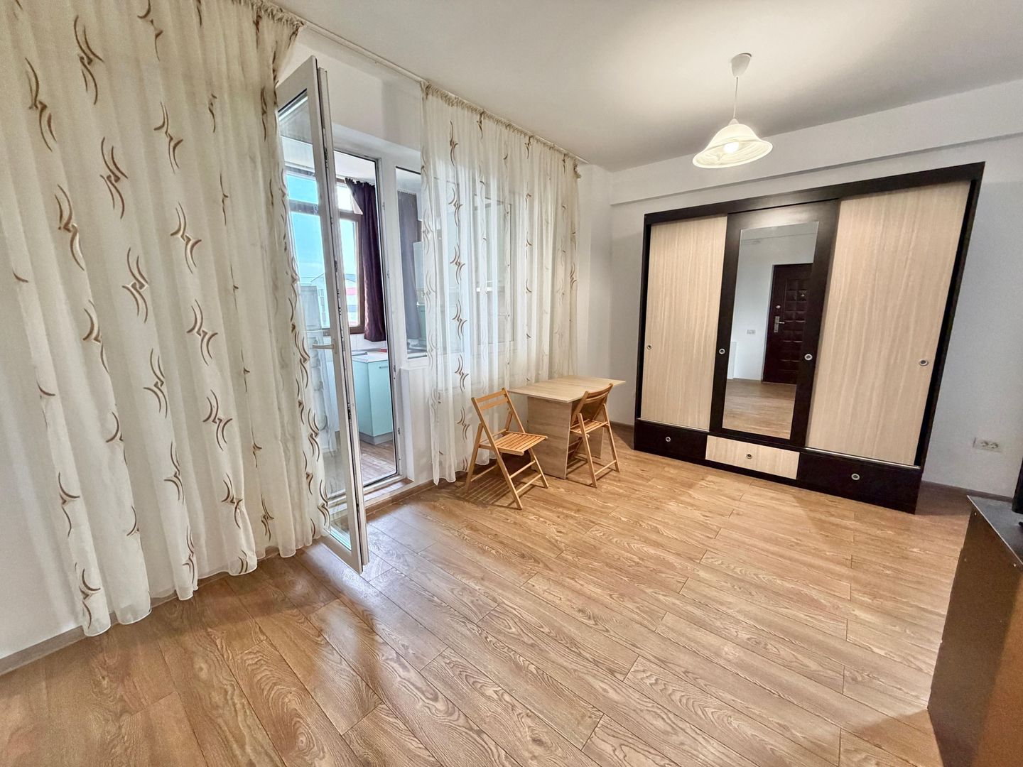 Garsonieră de vanzare în Chiajna, aproape de București - imaginea 4