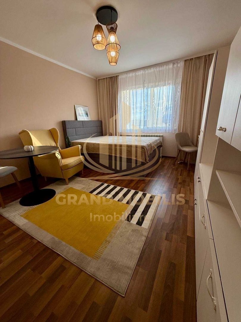 Garsonieră renovată complet, mobilată și utilată - Modern