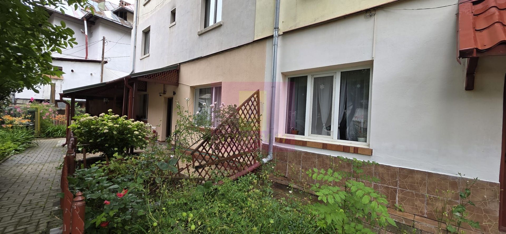 Apartament 2 camere de vanzare in Sinaia - imaginea 12