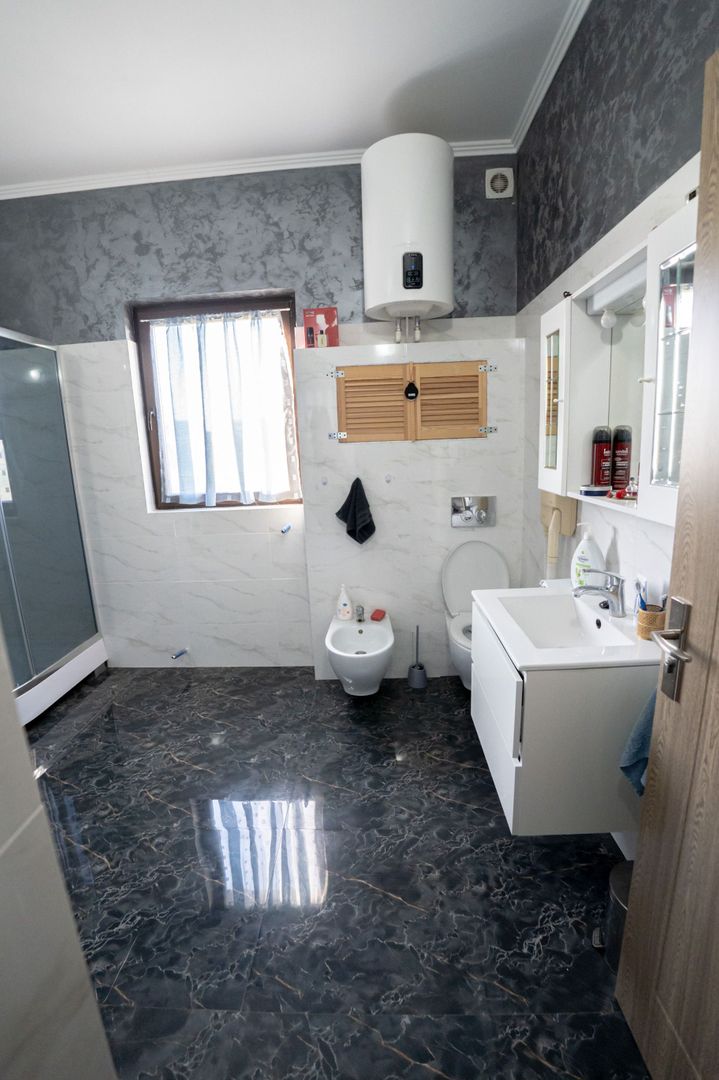 Casă de vânzare Furceni – 7 camere, teren 8.000 m - imaginea 5