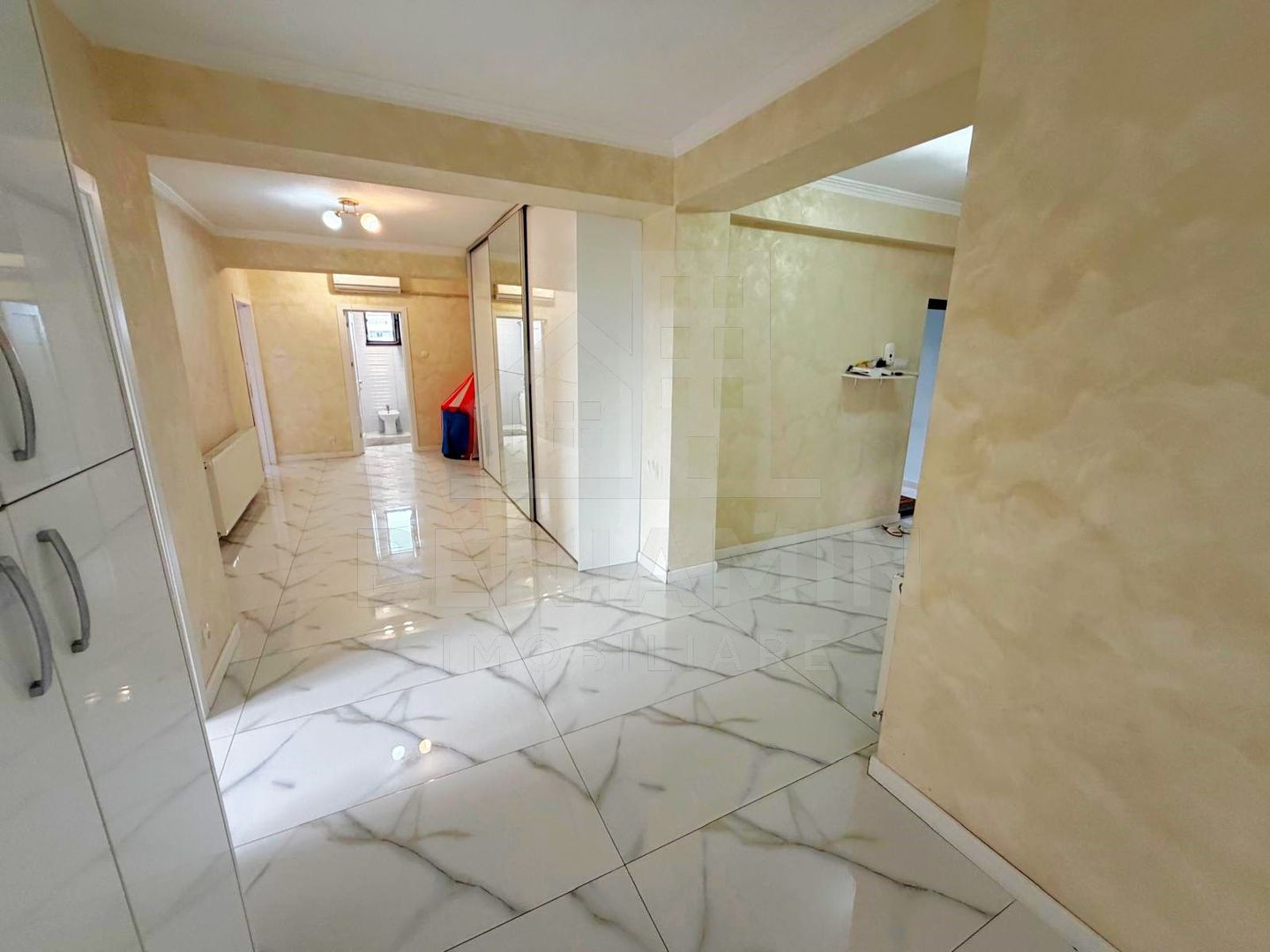 Penthouse Modern-Finisaje Premium-4 Dormitoare-202mp-CT- Promenada - imaginea 10