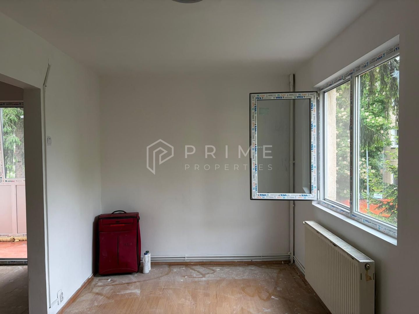 Apartament cu 3 camere, etaj 2 – Zona Dâmbul Pietros - imaginea 6