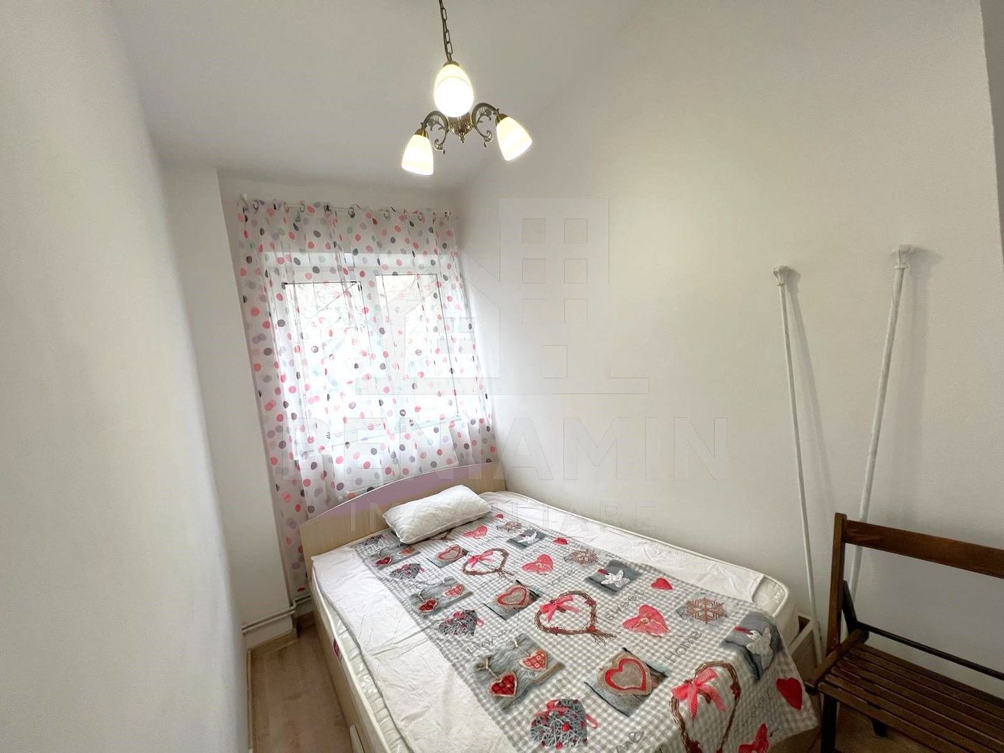 Apartament 2 camere-Iberico-Ultracentral-CT-Mobilat-Utilat-Disponibil - imaginea 3