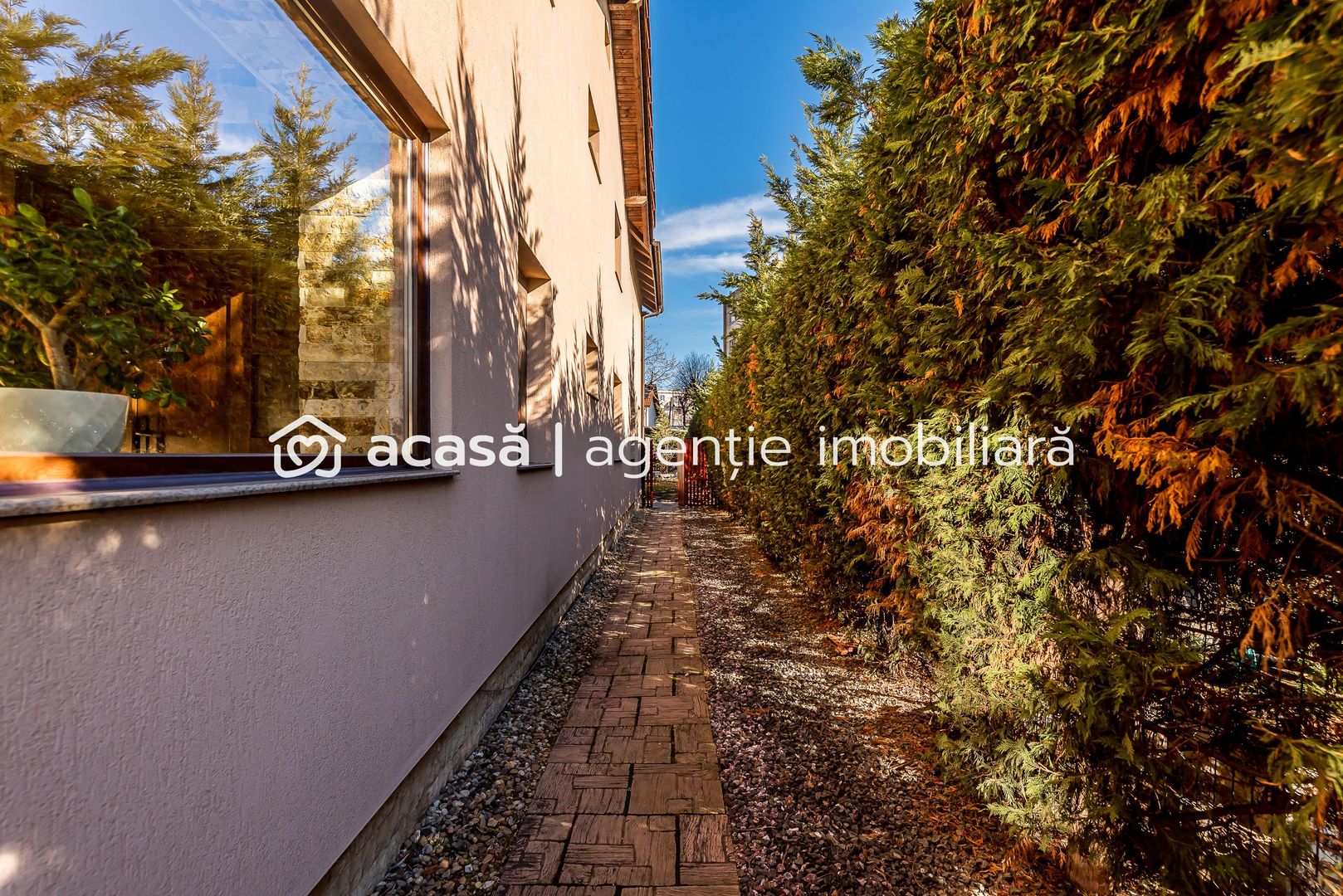 Imagine 15 - Casă cu5 camere, teren 720 mp, fotovoltaice 13 kW, Aradul Nou