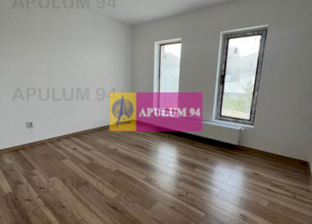 Săbăreni, casă nouă tip parter, cu pod mansardabil
